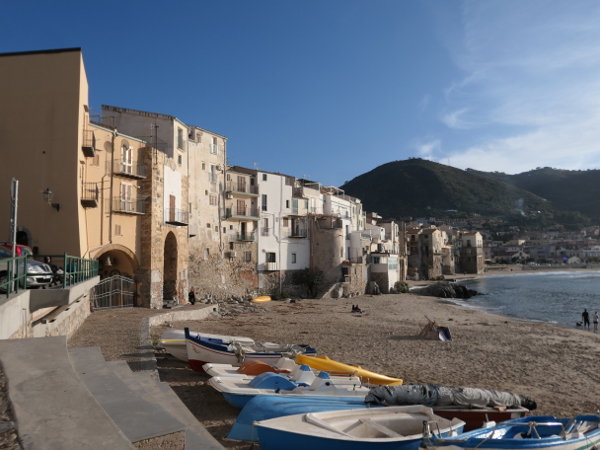 Cefalù &ndash; a peaceful place away from the bustle of Palermo